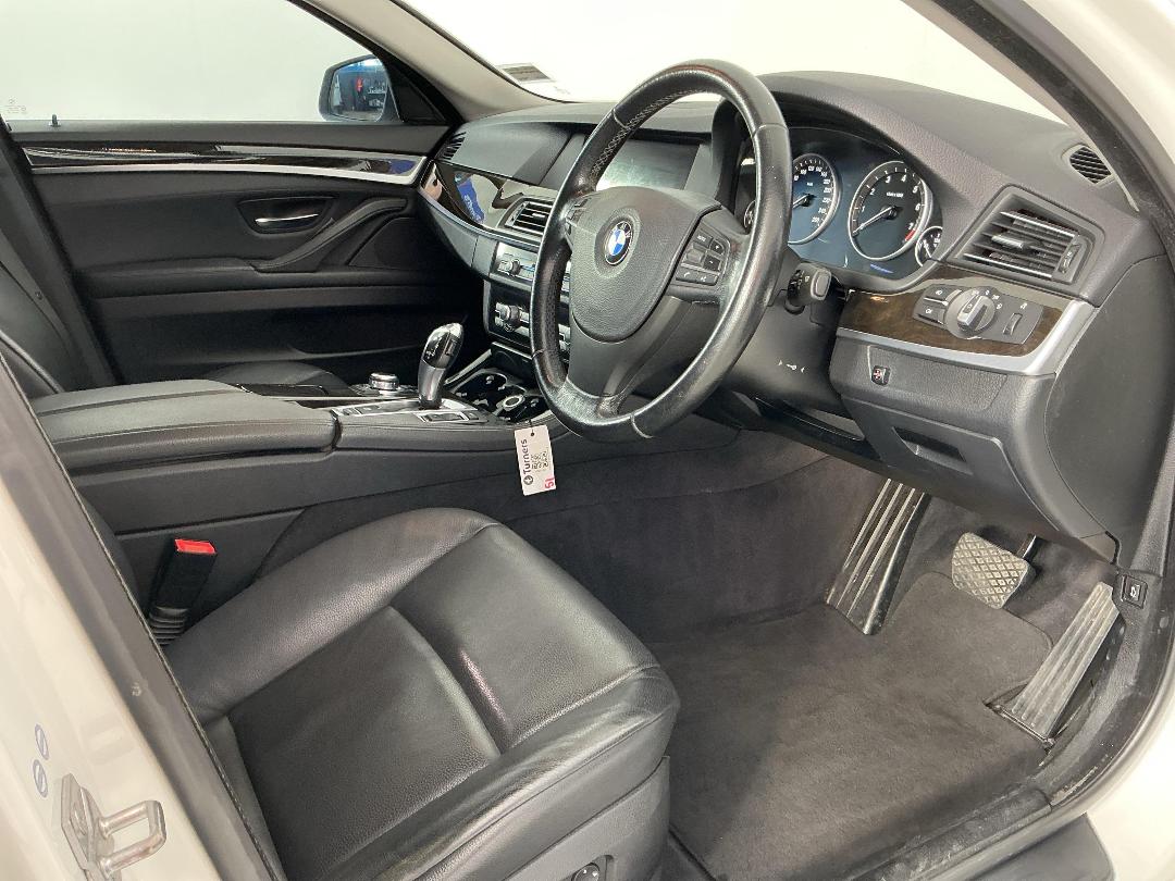 Photo '16' of BMW 5 Series