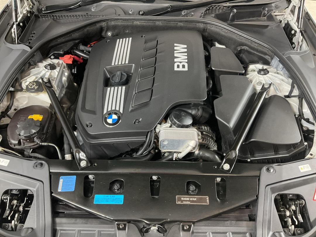 Photo '13' of BMW 528I Photo '13' of BMW 528I