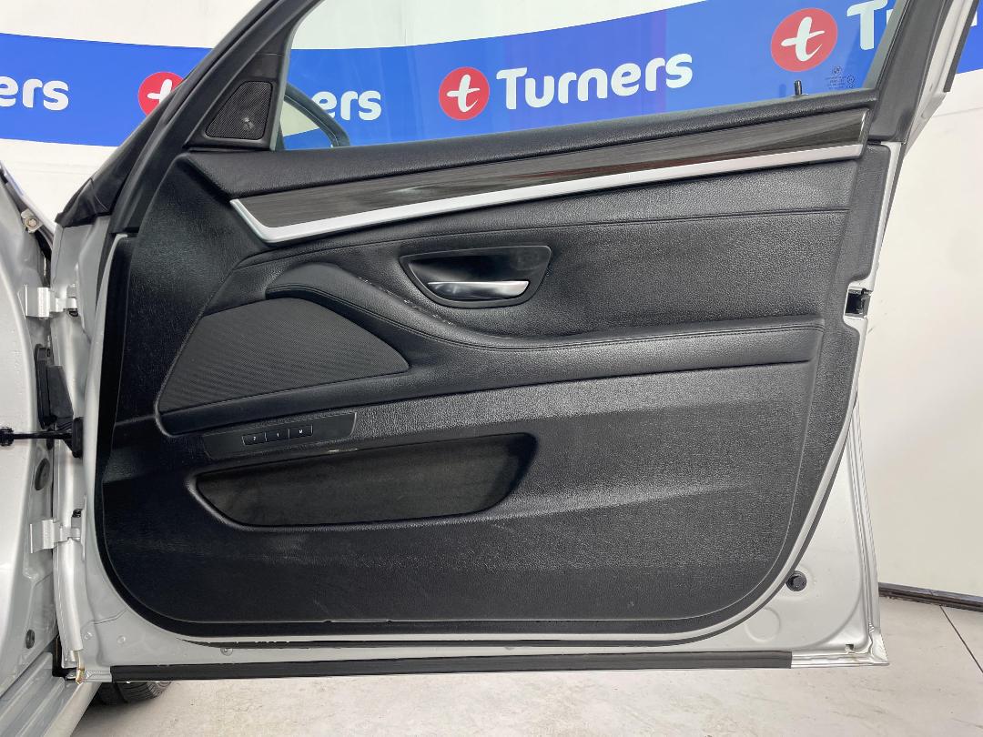 Photo '15' of BMW 528I