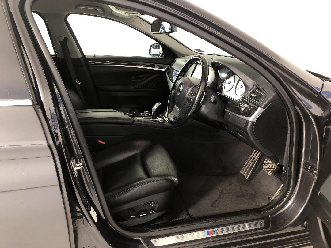 Photo '16' of BMW 535I