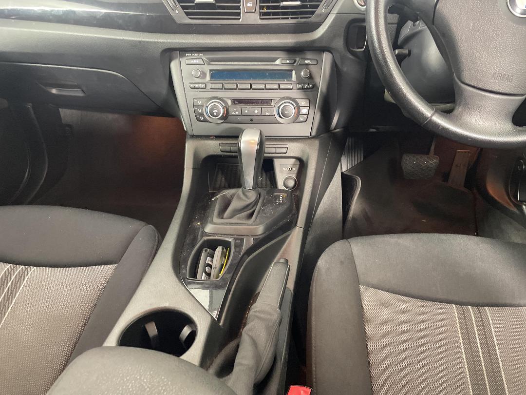 Photo '16' of BMW X1 18I