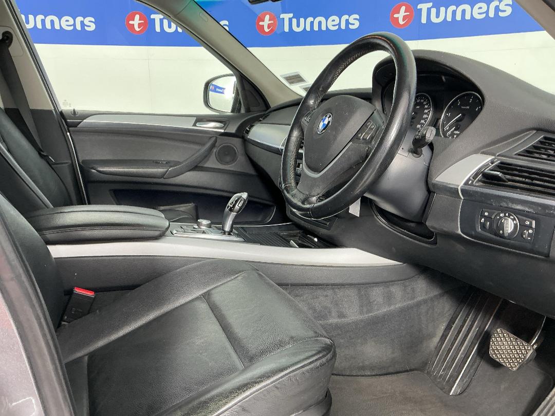 Photo '16' of BMW X5 Photo '16' of BMW X5