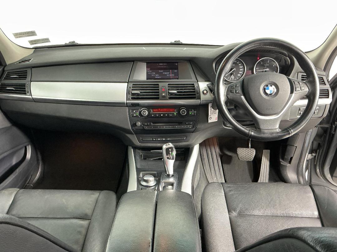 Photo '17' of BMW X5 Photo '17' of BMW X5