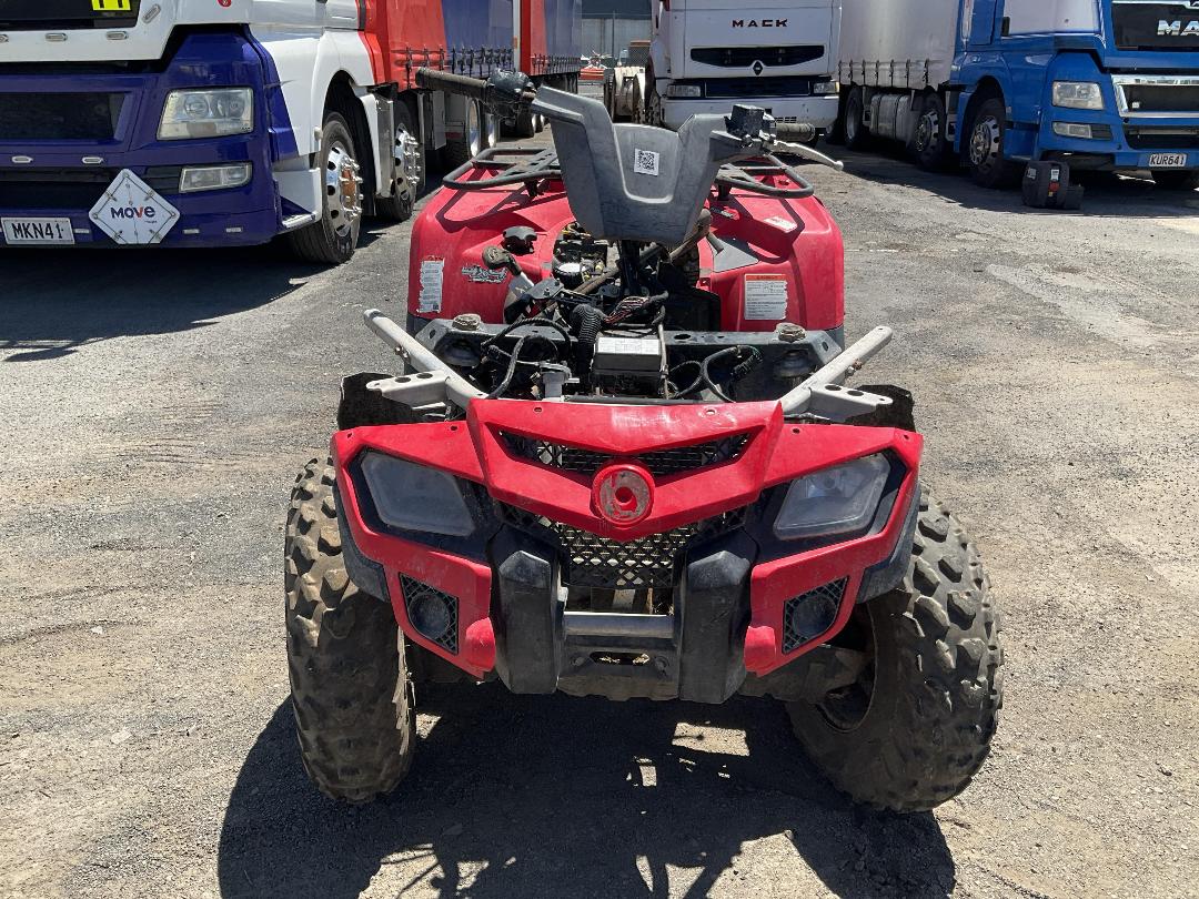 Photo '8' of Can Am Outlander 4WD