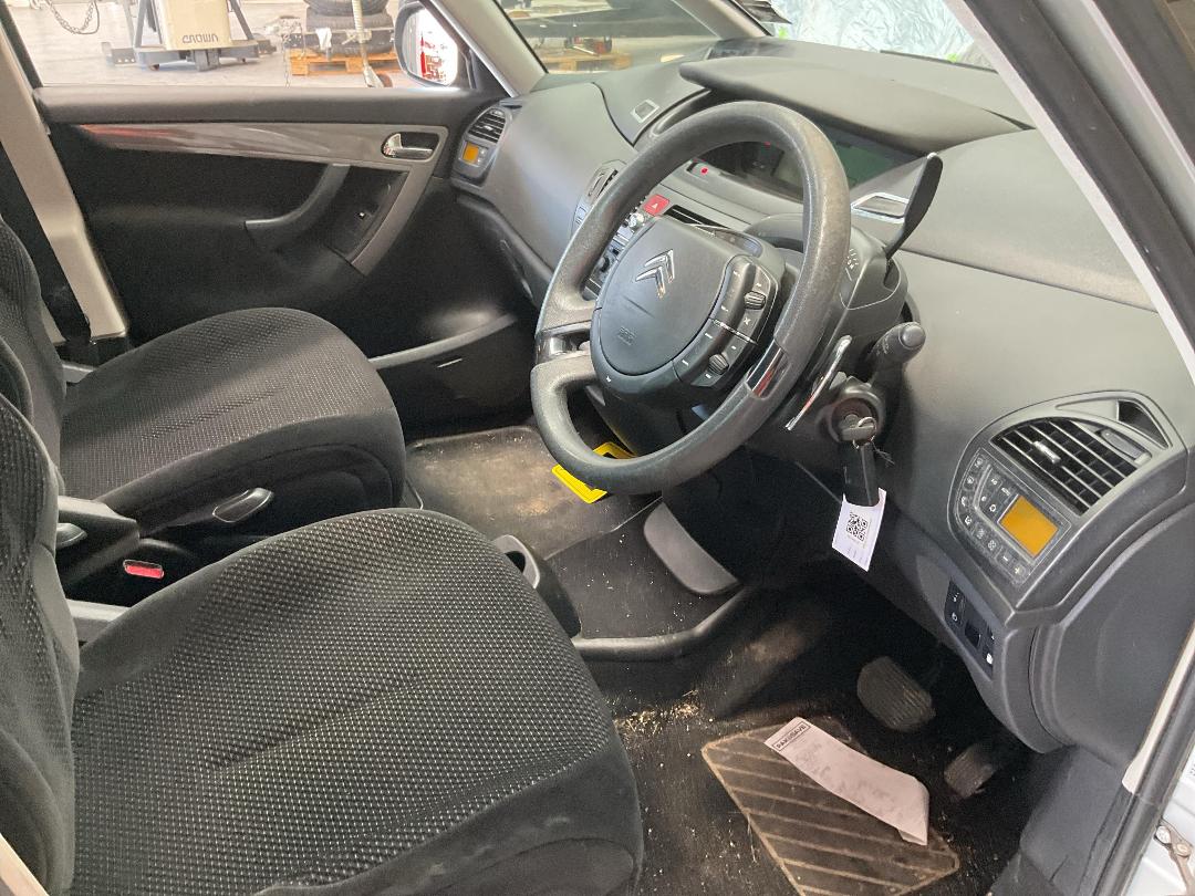 Photo '18' of Citroen C4 Grand Picasso HDI Photo '18' of Citroen C4 Grand Picasso HDI