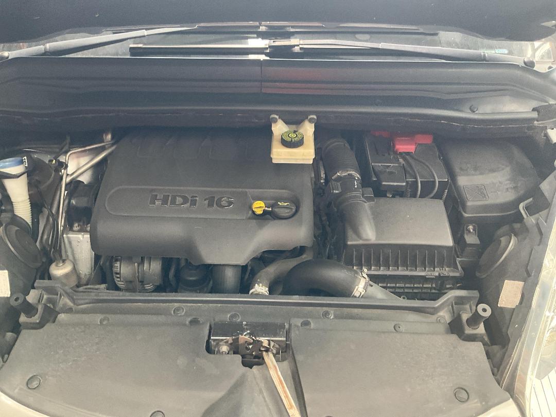 Photo '23' of Citroen C4 Grand Picasso HDI Photo '23' of Citroen C4 Grand Picasso HDI