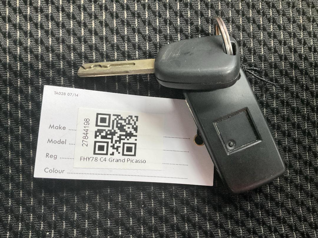 Photo '29' of Citroen C4 Grand Picasso HDI Photo '29' of Citroen C4 Grand Picasso HDI