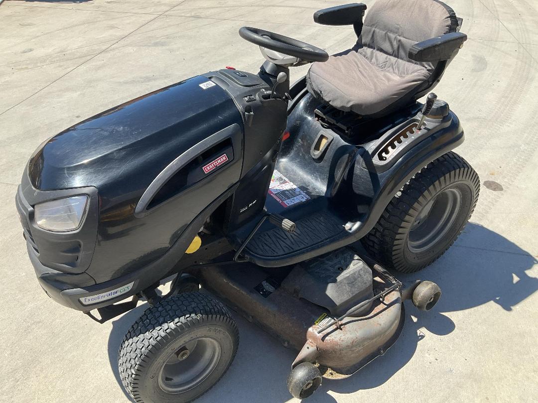 Photo '6' of Craftsman Excellerator GT Mower