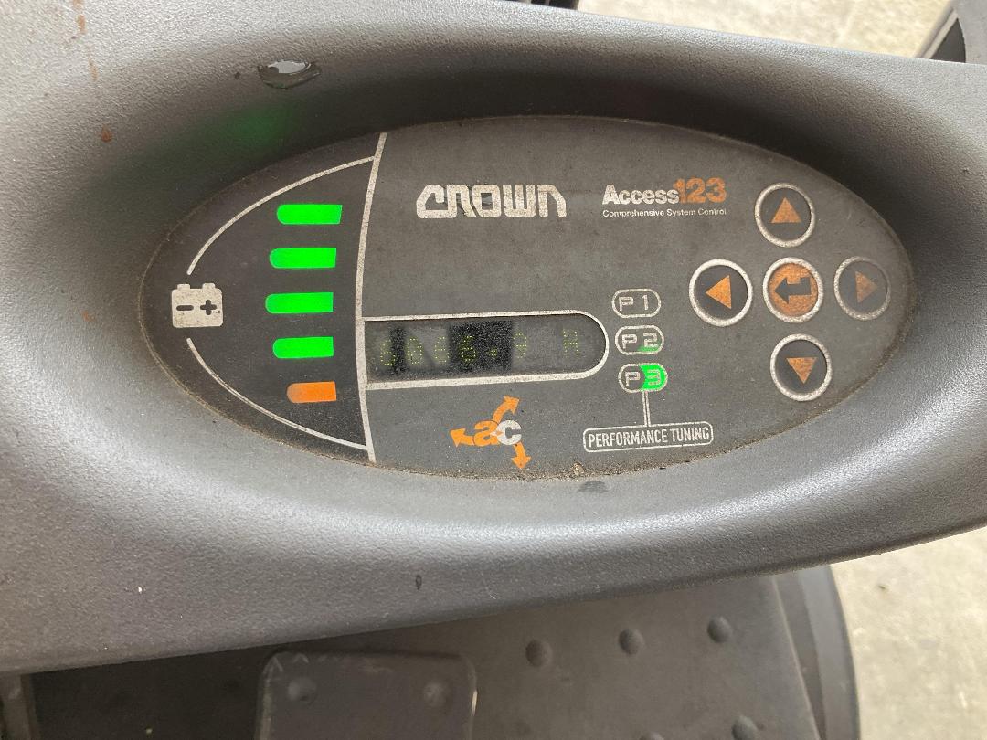 Photo '13' of CROWN SC5215-30 Forklift Photo '13' of CROWN SC5215-30 Forklift