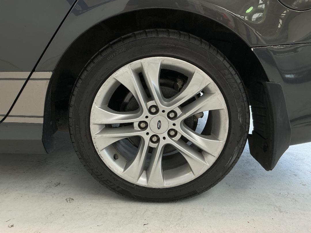 Photo '11' of Ford Falcon