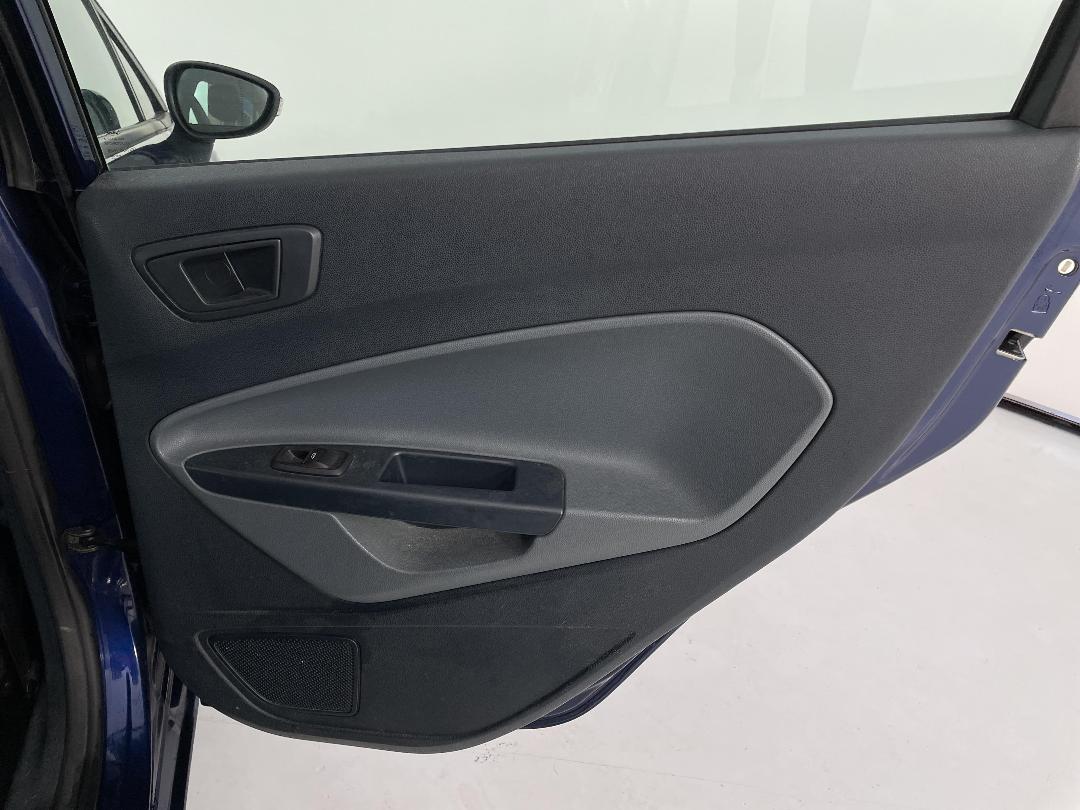 Photo '19' of Ford Fiesta Photo '19' of Ford Fiesta