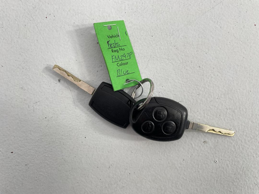 Photo '22' of Ford Fiesta Photo '22' of Ford Fiesta