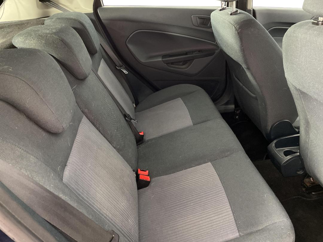 Photo '20' of Ford Fiesta Photo '20' of Ford Fiesta