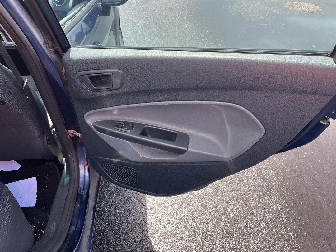 Photo '17' of Ford Fiesta S