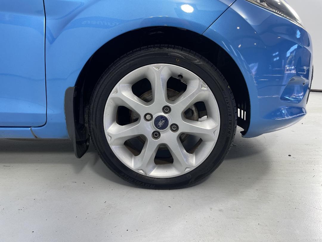 Photo '9' of Ford Fiesta