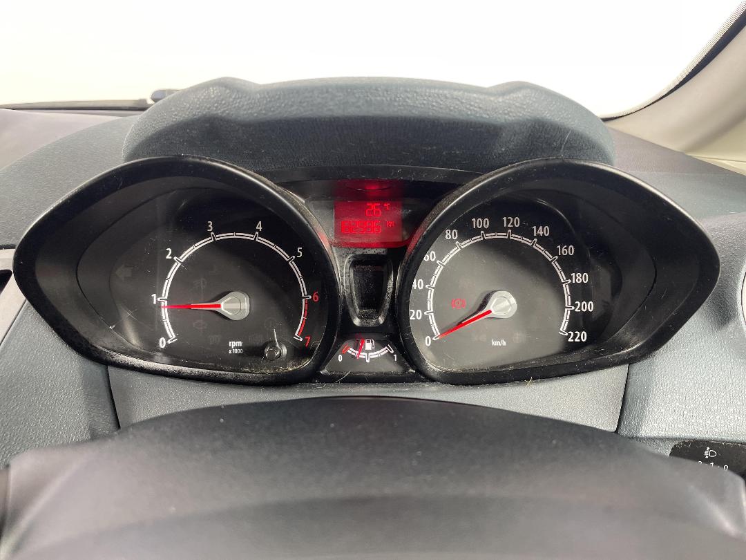 Photo '21' of Ford Fiesta