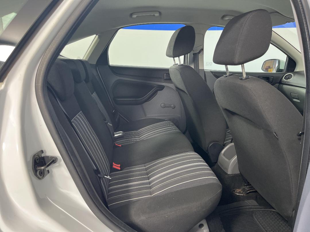 Photo '20' of Ford Focus