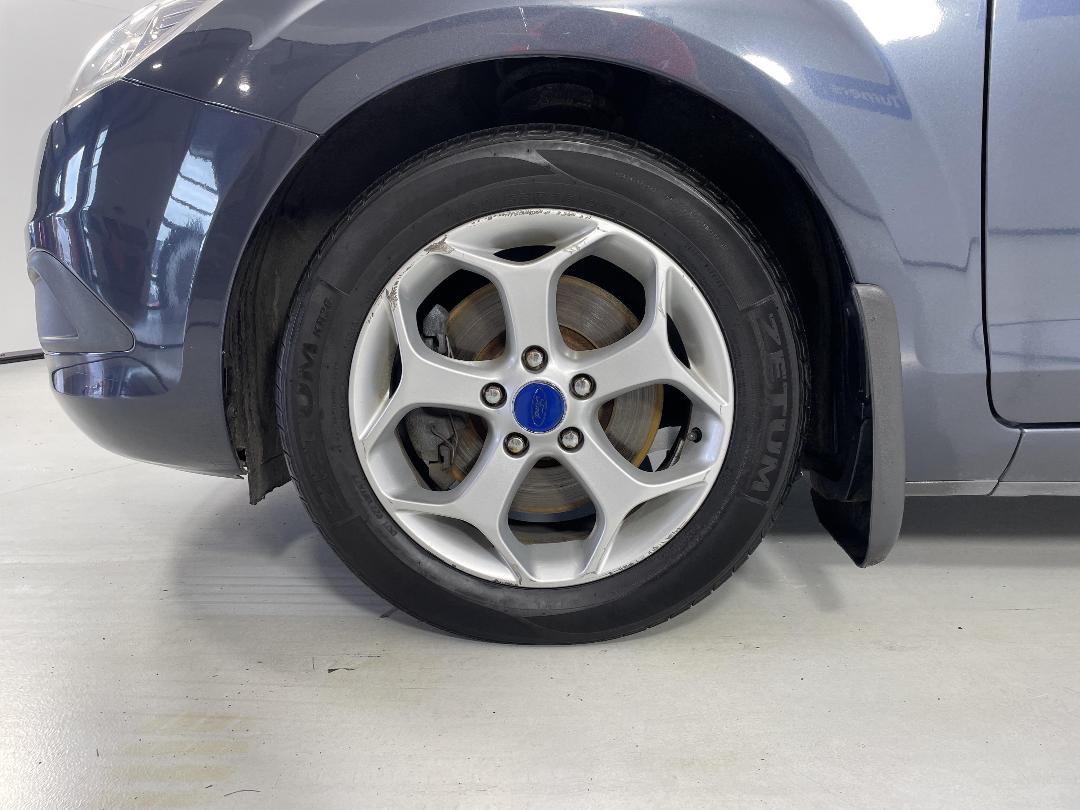 Photo '10' of Ford Focus Photo '10' of Ford Focus