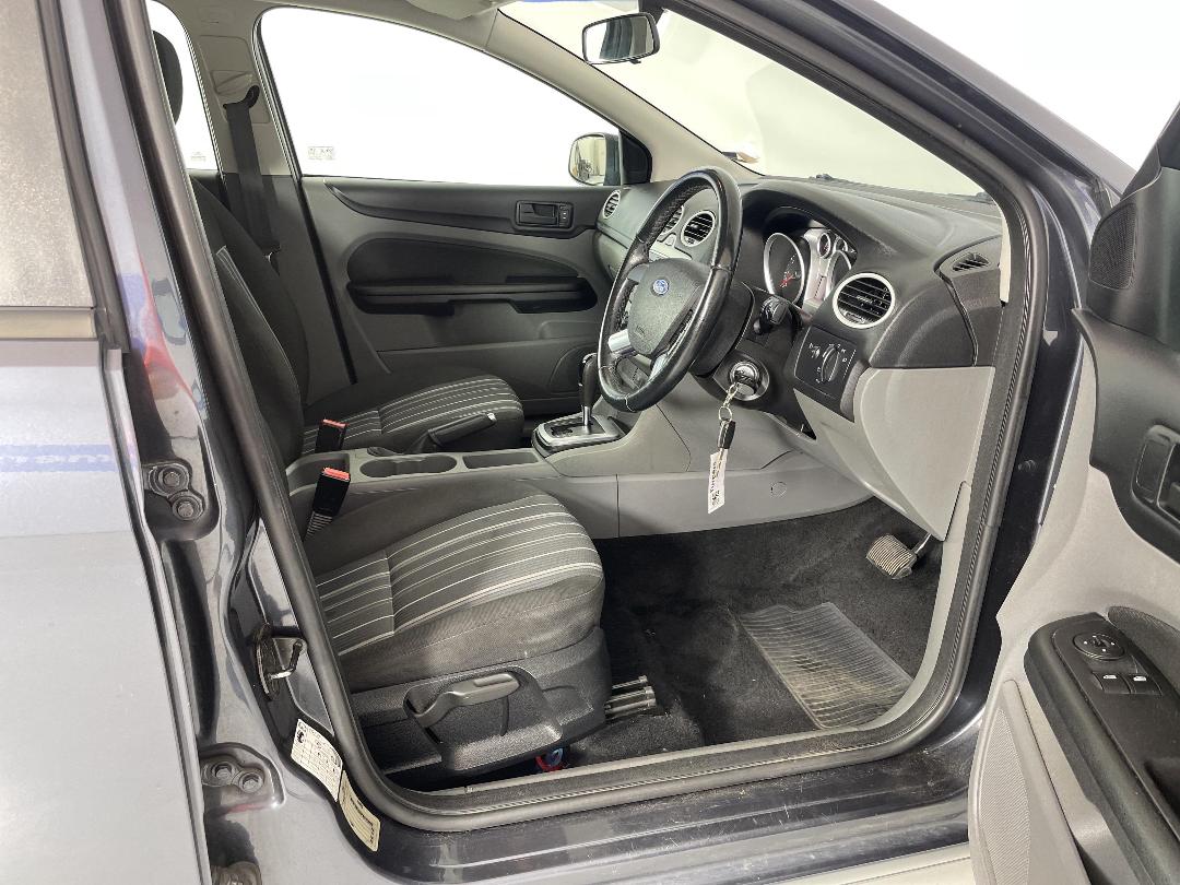 Photo '16' of Ford Focus Photo '16' of Ford Focus