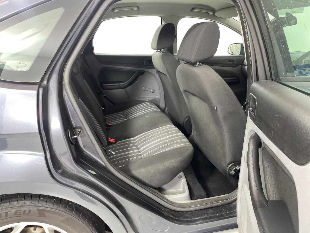 Photo '20' of Ford Focus Photo '20' of Ford Focus