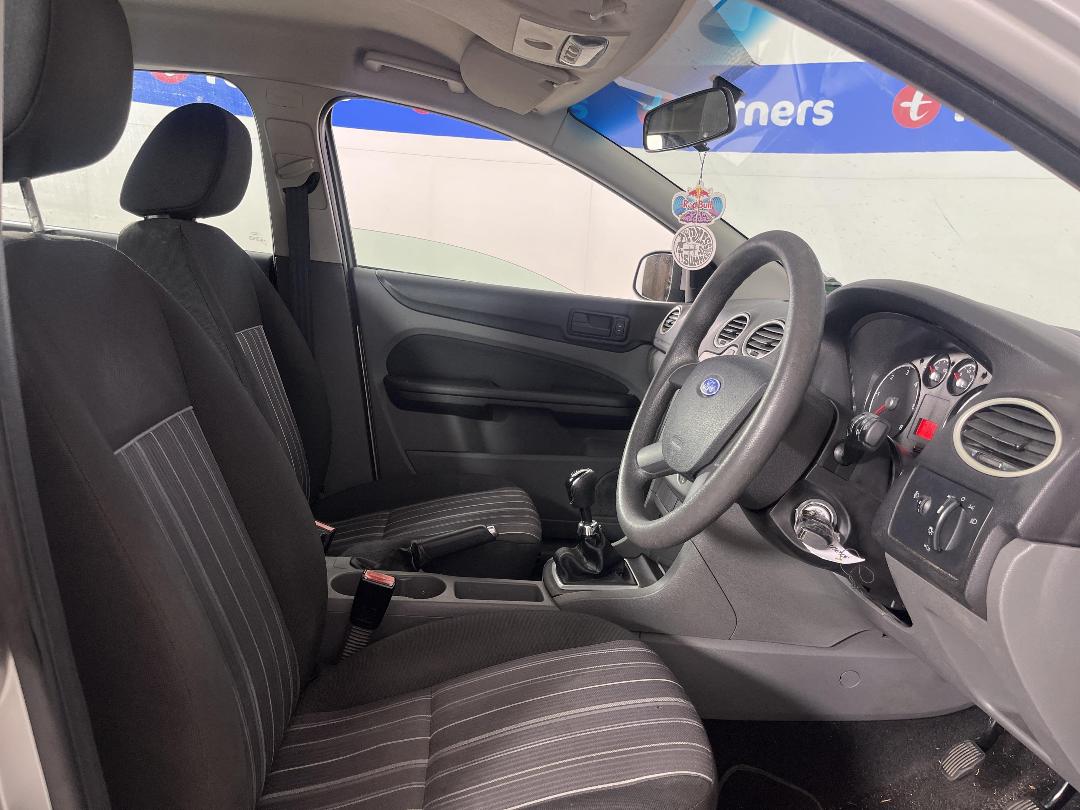 Photo '14' of Ford Focus TD