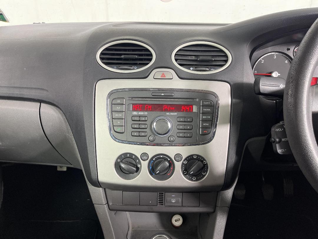 Photo '16' of Ford Focus TD