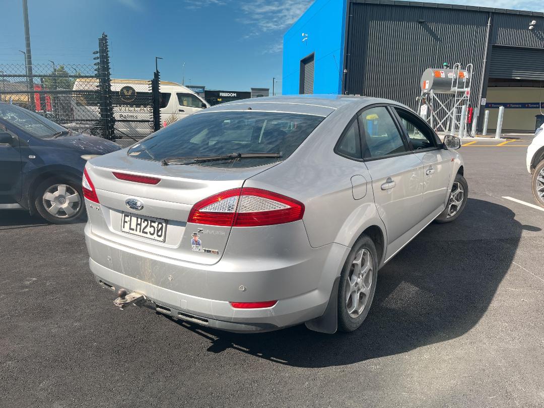 Photo '4' of Ford Mondeo Zetec TD Photo '4' of Ford Mondeo Zetec TD