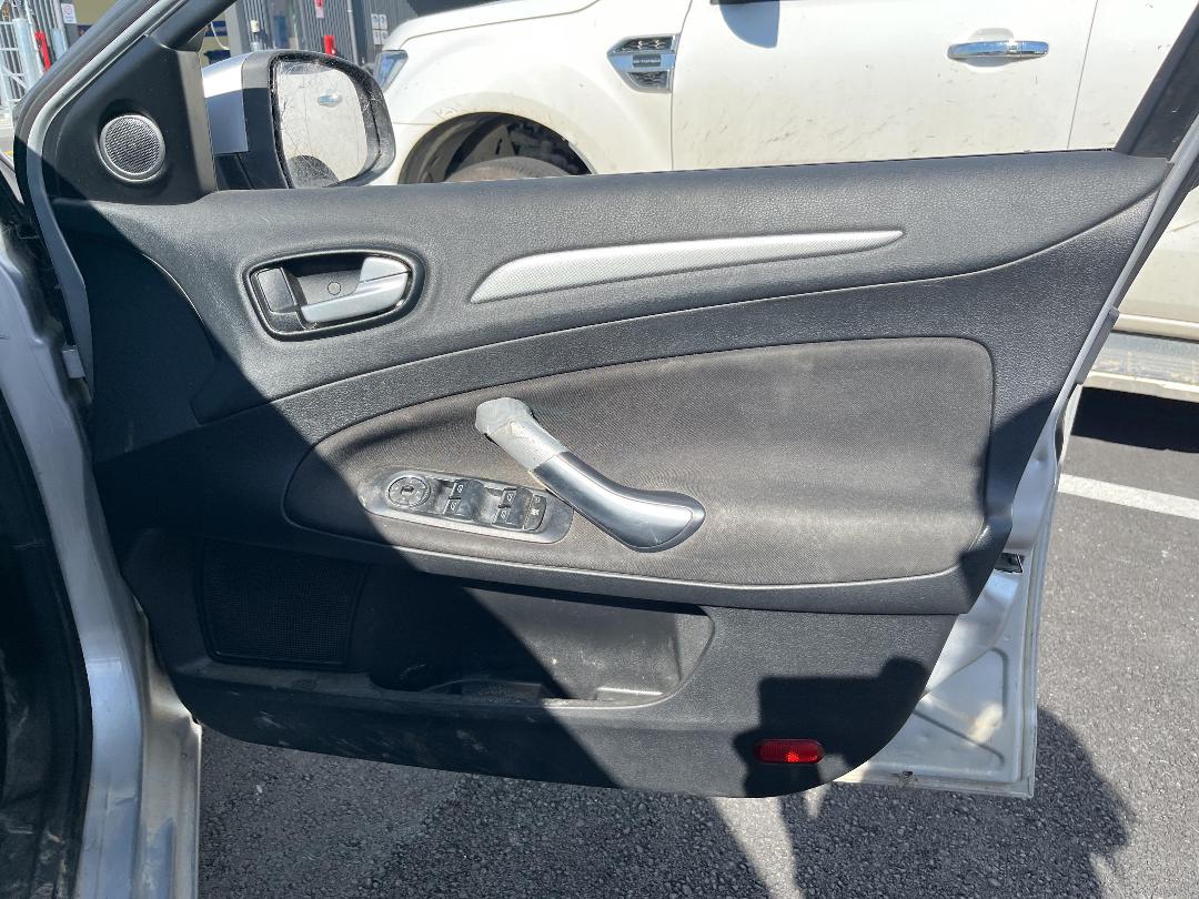 Photo '12' of Ford Mondeo Zetec TD Photo '12' of Ford Mondeo Zetec TD