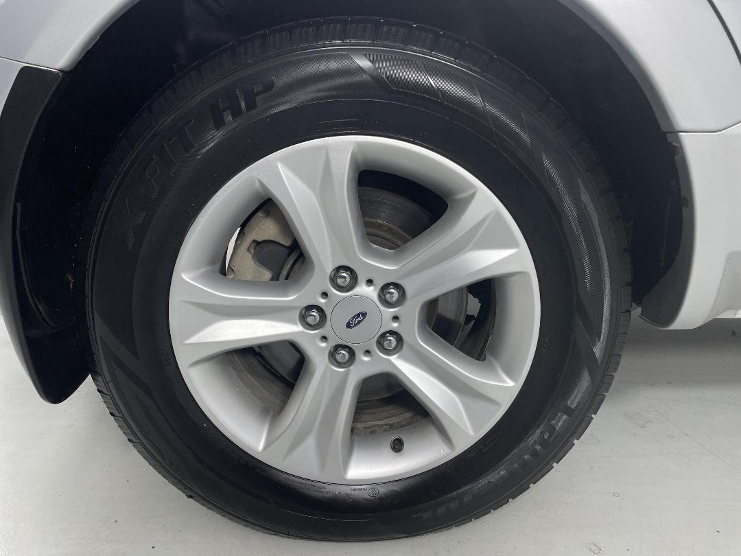 Photo '12' of Ford Territory