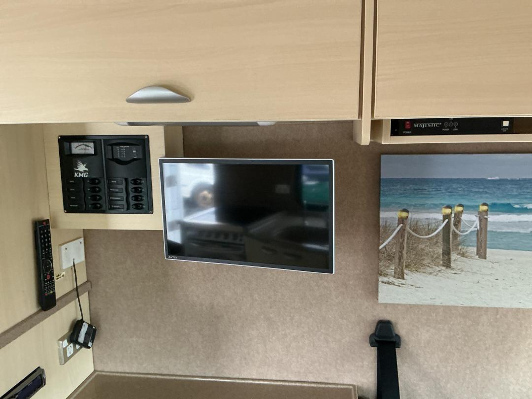 Photo '23' of Ford Transit Transit LWB 460 C/C Motorhome Photo '23' of Ford Transit Transit LWB 460 C/C Motorhome