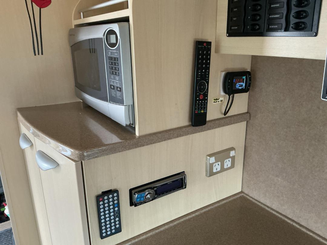 Photo '24' of Ford Transit Transit LWB 460 C/C Motorhome Photo '24' of Ford Transit Transit LWB 460 C/C Motorhome