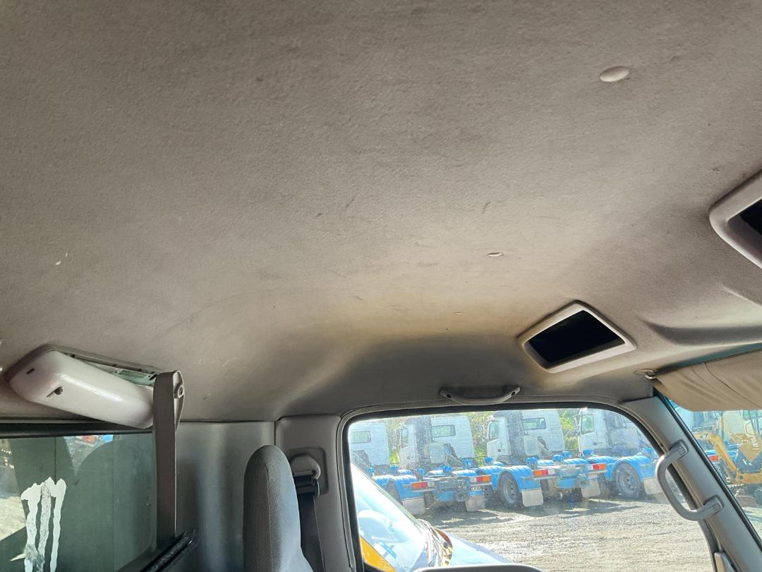 Photo '13' of HINO 300 XZU437R-HKFTDQ3 Luton Box Body Photo '13' of HINO 300 XZU437R-HKFTDQ3 Luton Box Body