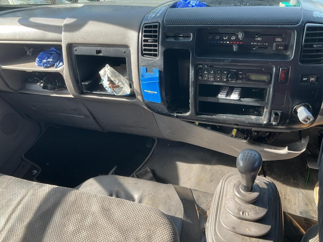 Photo '12' of HINO 300 XZU437R-HKFTDQ3 Luton Box Body Photo '12' of HINO 300 XZU437R-HKFTDQ3 Luton Box Body