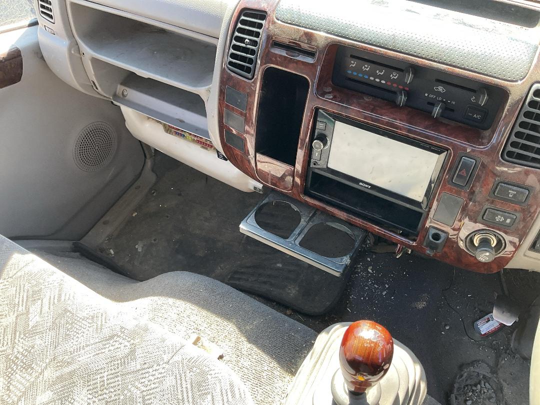 Photo '13' of Hino Dutro XZU334M Flat Deck