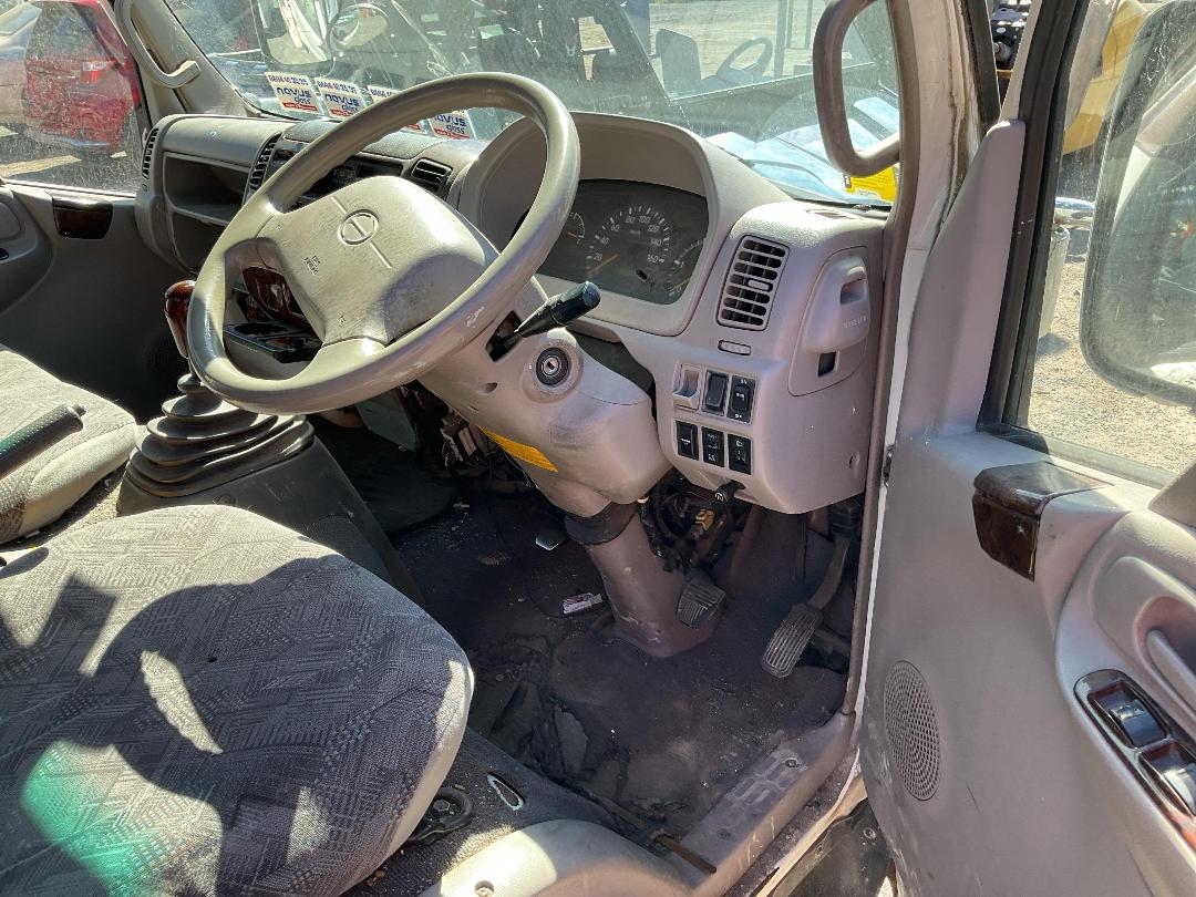 Photo '11' of Hino Dutro XZU334M Flat Deck