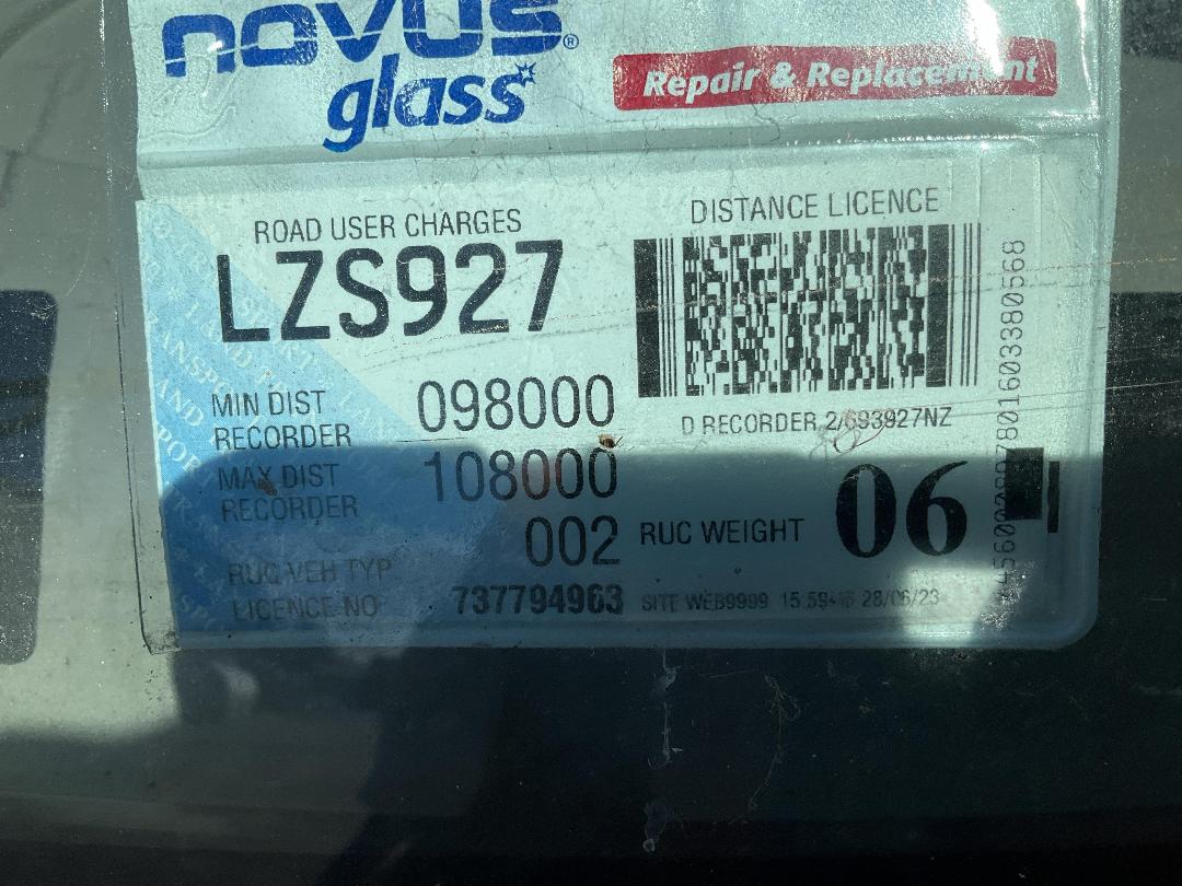 Photo '25' of Hino Dutro XZU334M Flat Deck