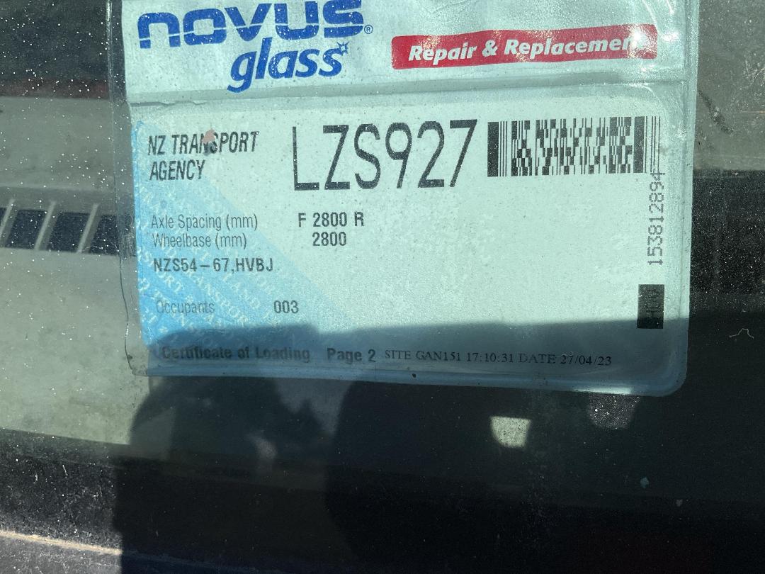 Photo '27' of Hino Dutro XZU334M Flat Deck