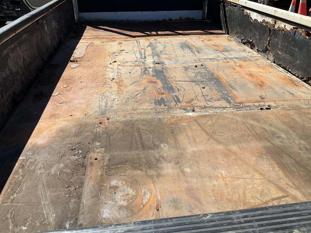 Photo '18' of Hino Dutro XZU334M Flat Deck