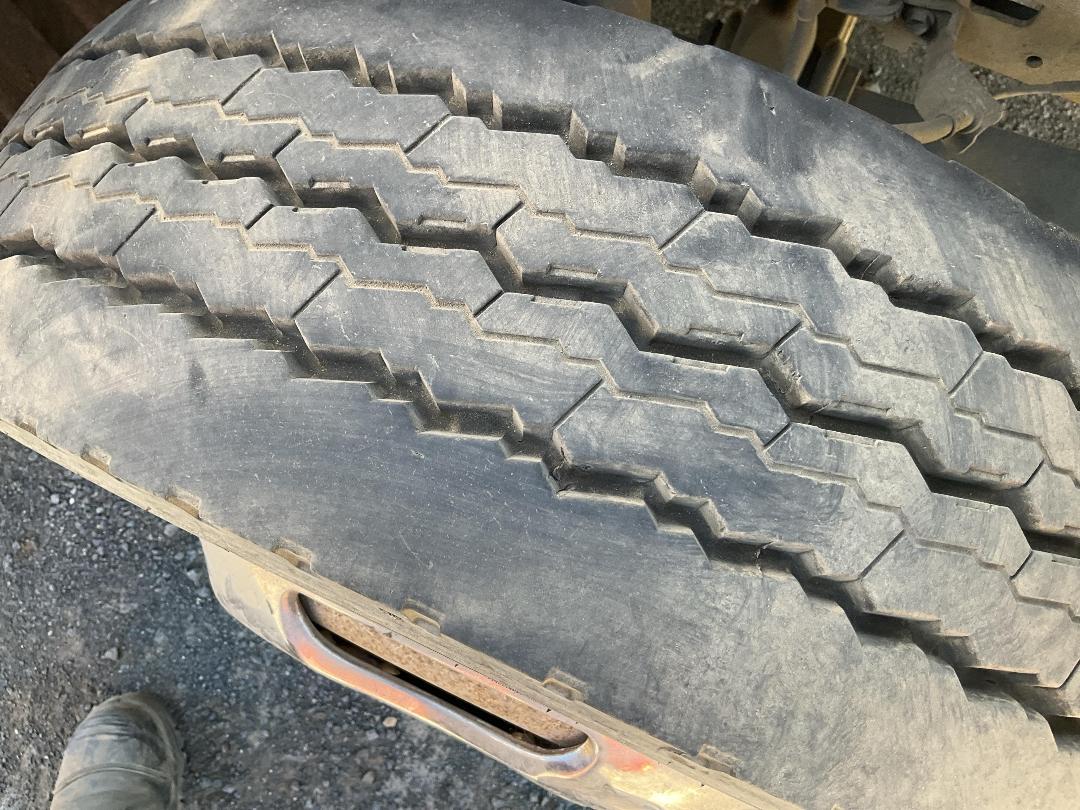 Photo '33' of Hino Dutro XZU334M Flat Deck