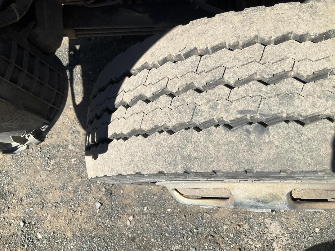 Photo '35' of Hino Dutro XZU334M Flat Deck