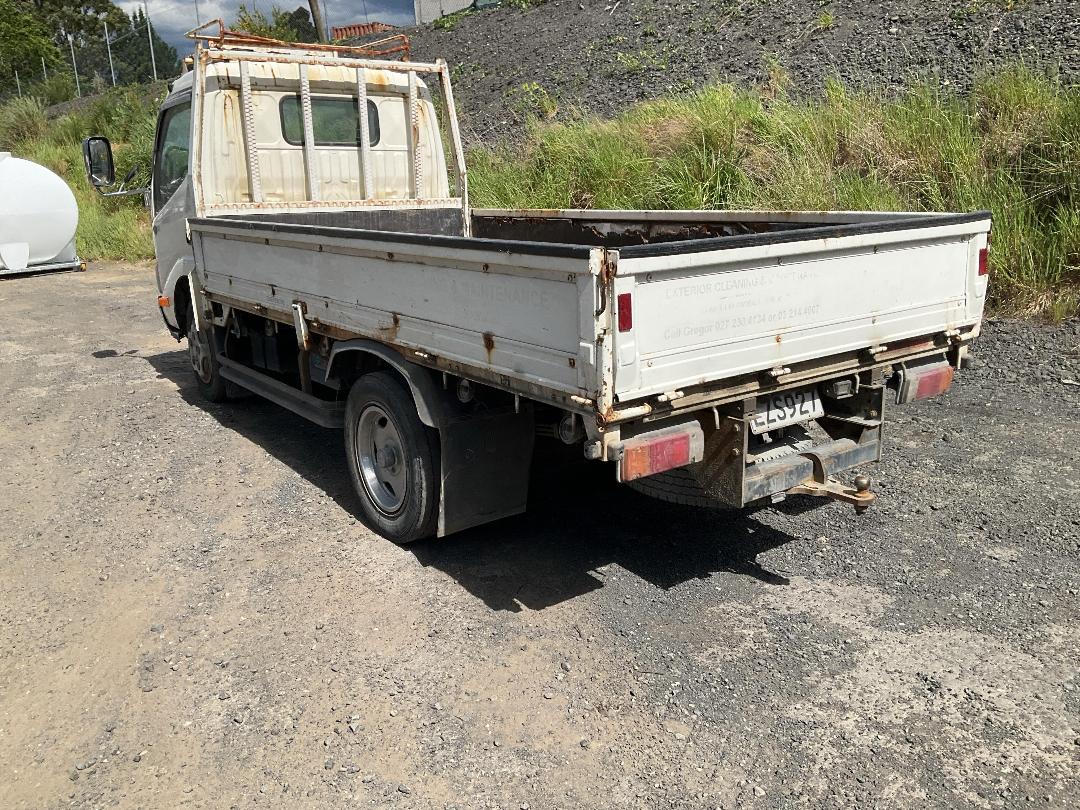 Photo '7' of Hino Dutro XZU334M Flat Deck