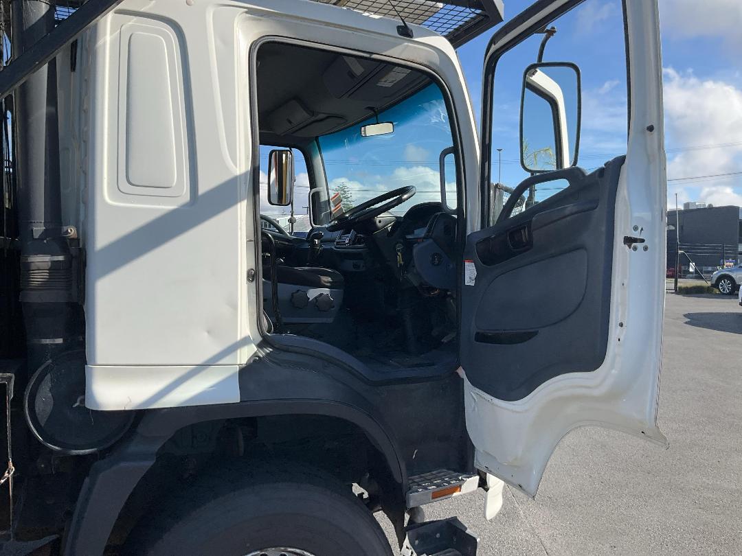 Photo '11' of Hino FM 1ALKM-UGN Cherry Picker/EWP