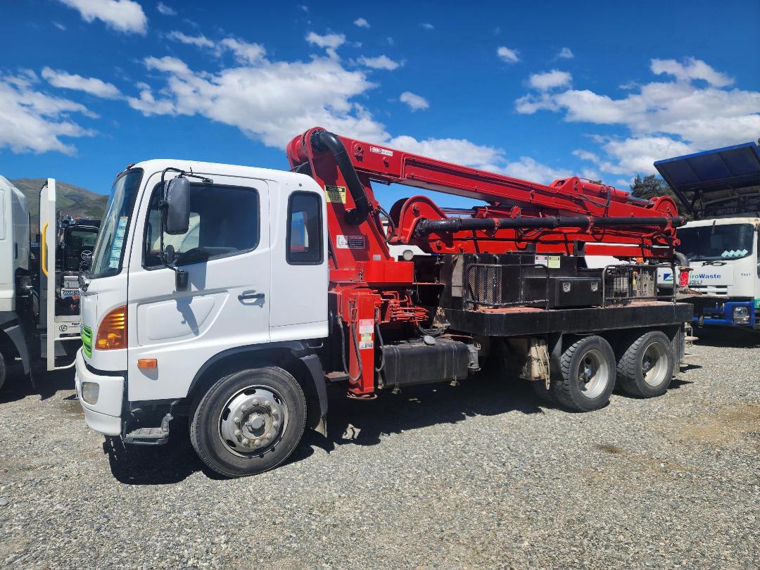 Photo '3' of Hino FM Concrete Pump Truck