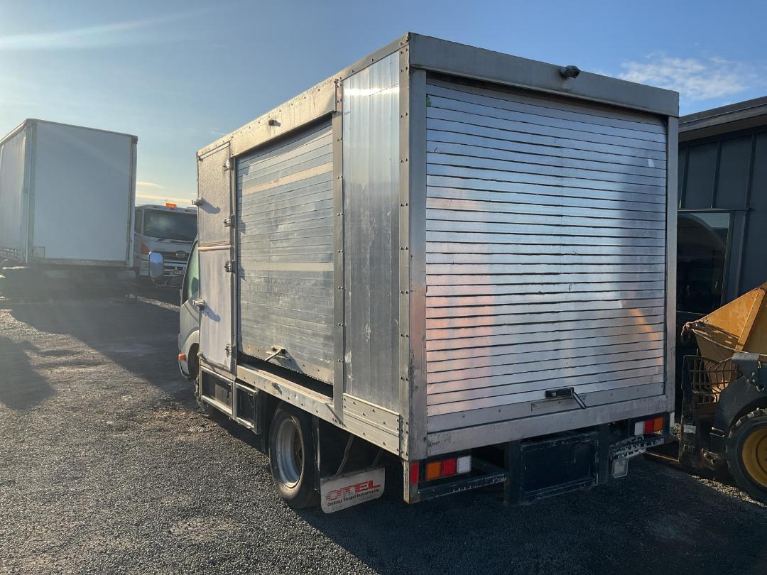 Photo '6' of Hino XZU307R HKTMBQ3 Chiller Photo '6' of Hino XZU307R HKTMBQ3 Chiller