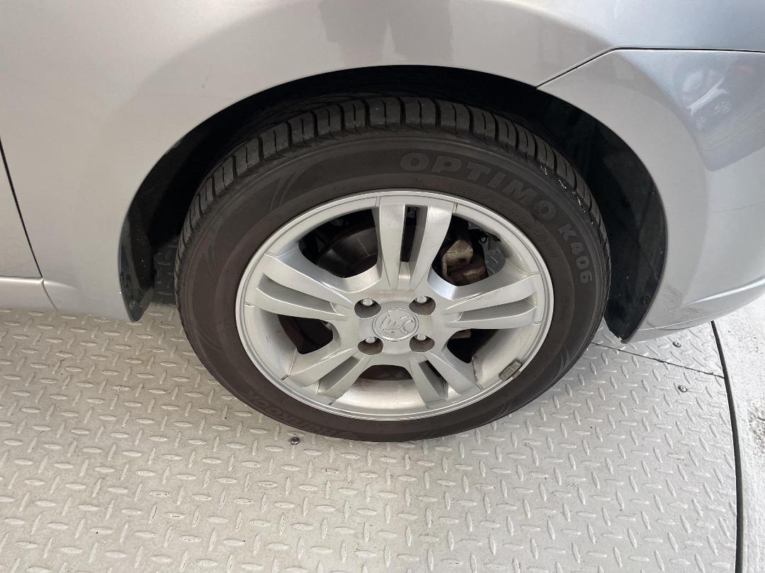 Photo '9' of Holden Barina