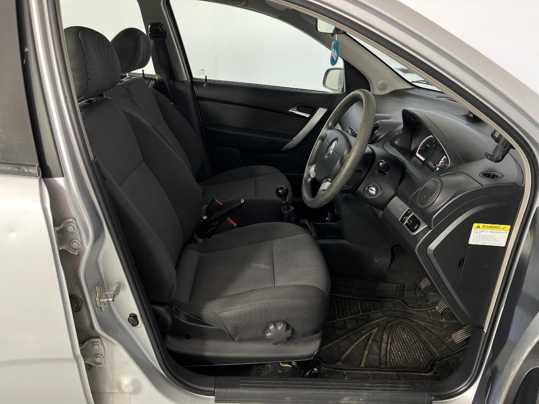 Photo '16' of Holden Barina