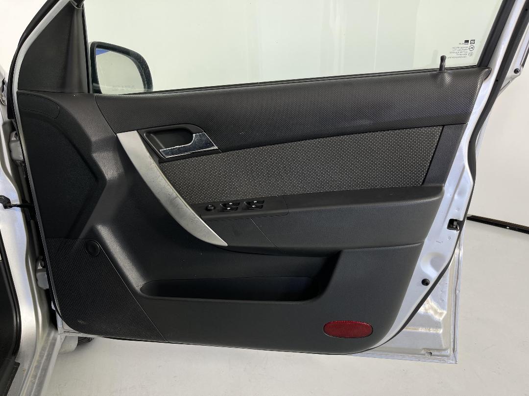 Photo '15' of Holden Barina