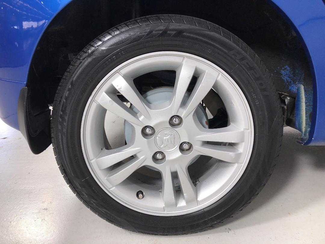 Photo '12' of Holden Barina