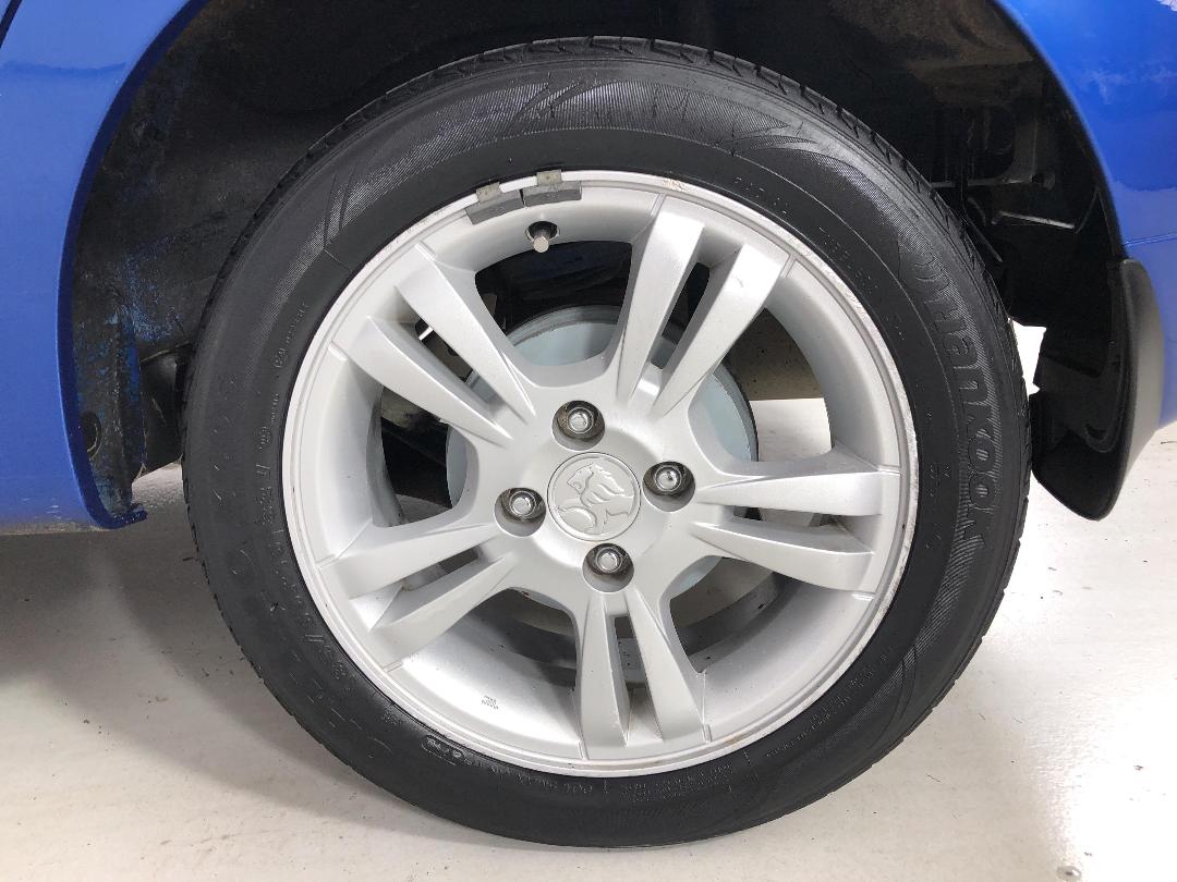 Photo '11' of Holden Barina