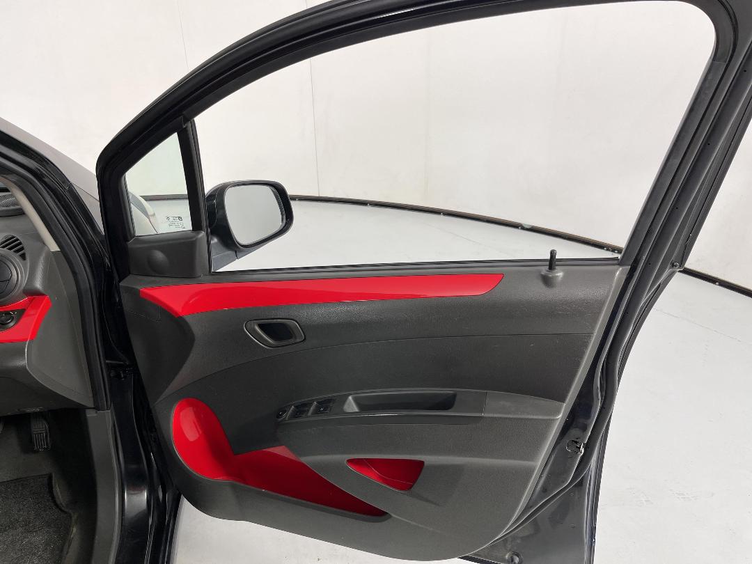 Photo '15' of Holden Barina Spark